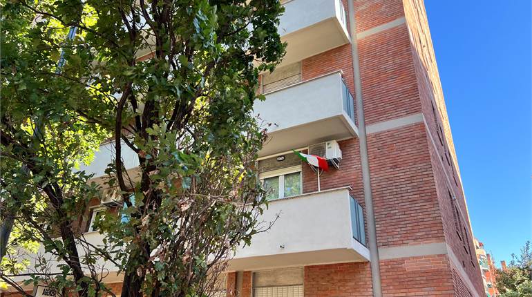 Via Pavia - 2 locali 