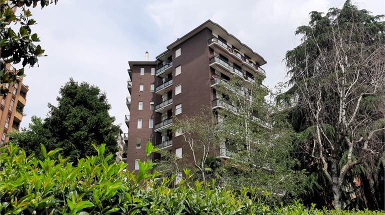 Ad.ze MM Primaticcio, bilocale arredato piano alto
