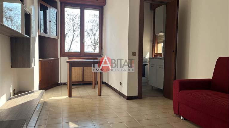 Bruzzano - 2 locali arredato