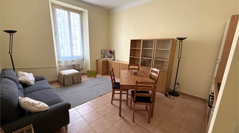 Ad.ze Porta Romana - 2 locali arredato