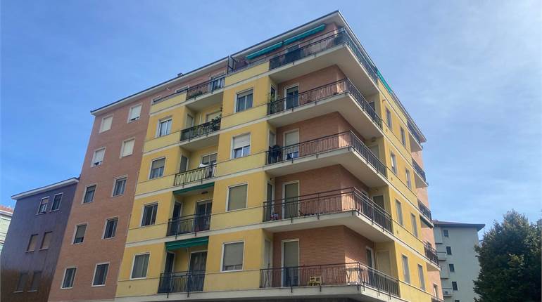 Ad.ze MM Gambara, trilocale arredato