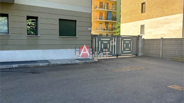 Ad.ze Via Ripamonti - box doppio