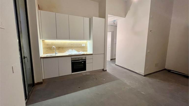 Ad.ze Città Studi / Argonne - 1 locale con balcone