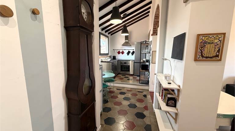Ad.ze Porta Romana - ampio 2 locali arredato
